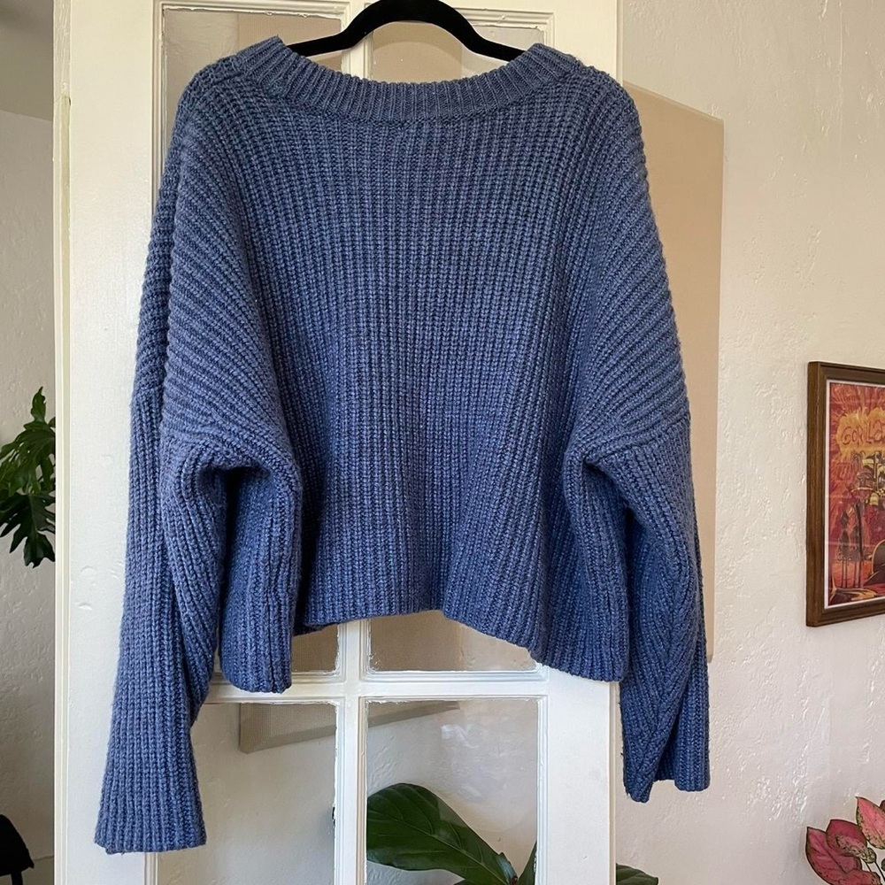 H&M oversized crop wool sweater in cornflower blue, size L